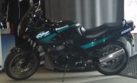KAWASAKI GPZ500S.