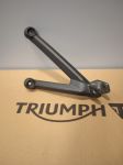 Triumph Tiger 1200 držák stupačky.